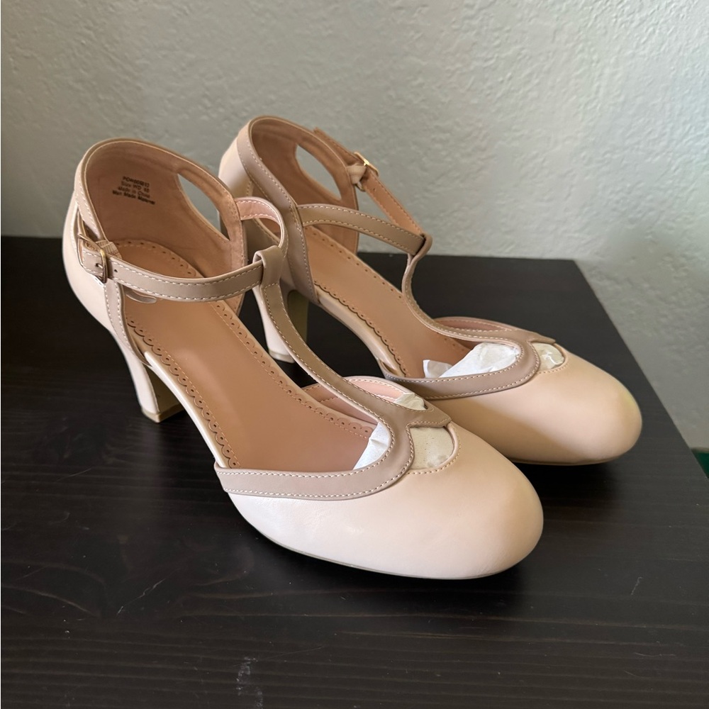 Journee Collection Cream and Tan Heels